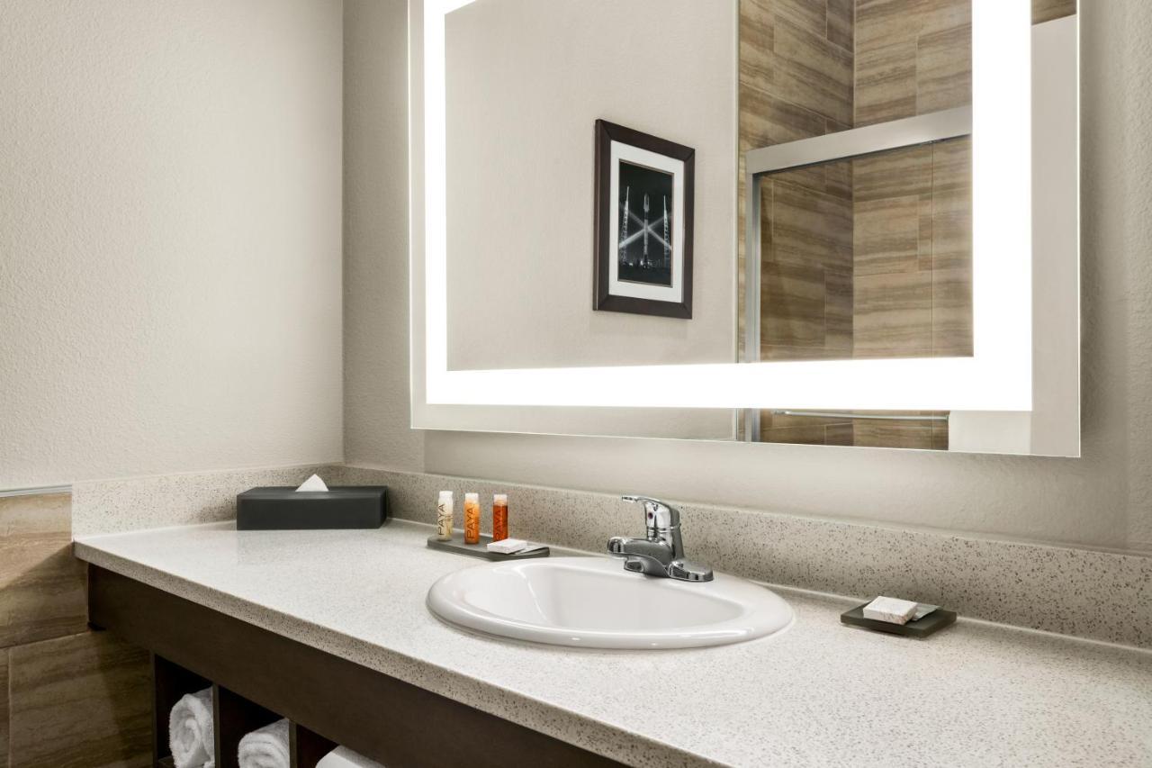 Hotel La Quinta By Wyndham North Brownsville