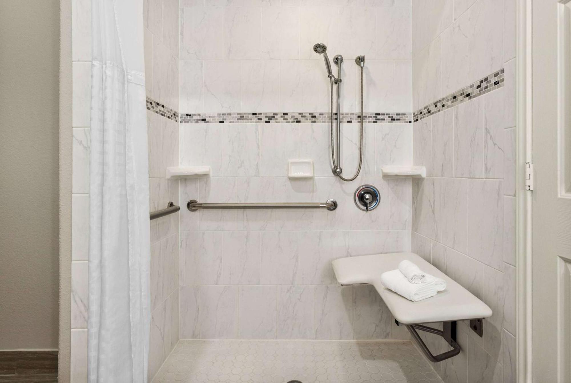 La Quinta By Wyndham North Hotel 3*